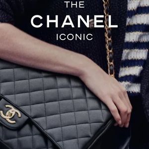 COPY - Chanel Vintage Camera Bag With Tassel